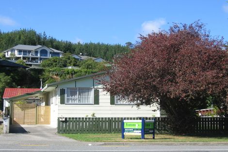 Photo of property in 2/1168 Fergusson Drive, Clouston Park, Upper Hutt, 5018