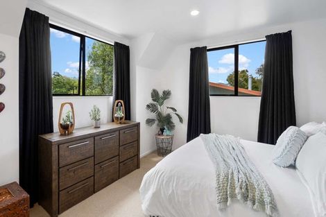 Photo of property in 1 Stonebridge Park Drive, Holdens Bay, Rotorua, 3010