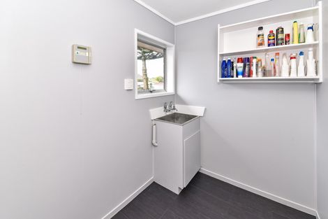 Photo of property in 121 Mahia Road, Wattle Downs, Auckland, 2103
