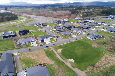 Photo of property in 45 Vaucluse Heights, Fitzherbert, Palmerston North, 4410