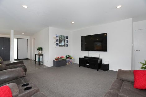Photo of property in 19 Macdonald Heights, Feilding, 4702