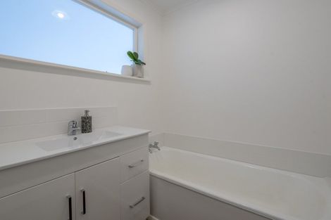 Photo of property in 4 Regal Street, Levin, 5510