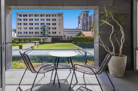 Photo of property in Sanctum Apartment, 10 Ebor Street, Te Aro, Wellington, 6011