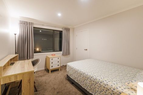 Photo of property in 7 Cyprus Place, Fitzherbert, Palmerston North, 4410