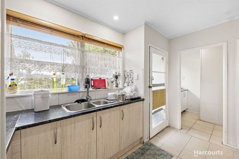 Photo of property in 2 Coburg Street, Henderson, Auckland, 0612