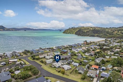 Photo of property in 8 Oyster Drive, Cooks Beach, Whitianga, 3591