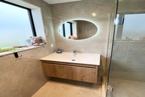 Photo of property in 15 Tahingamanu Road, Hobsonville, Auckland, 0616