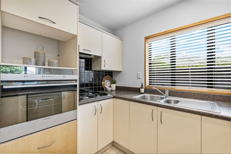 Photo of property in 1/111 Lincoln Road, Addington, Christchurch, 8024