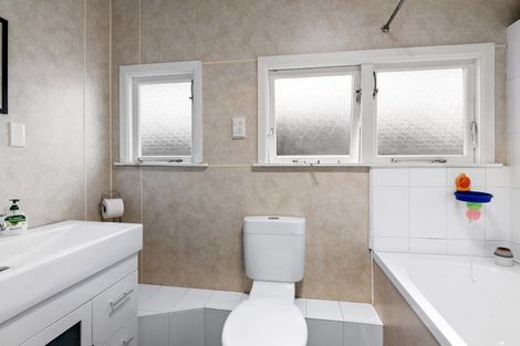 Photo of property in 76 Neale Avenue, Stoke, Nelson, 7011