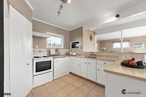 Photo of property in 16 Robert Burke Place, Henderson, Auckland, 0612