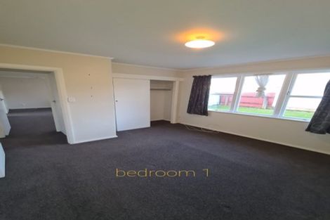 Photo of property in 2/31 Hillside Drive, Maoribank, Upper Hutt, 5018