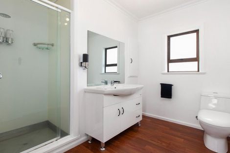 Photo of property in 6 Pitau Road, Mount Maunganui, 3116