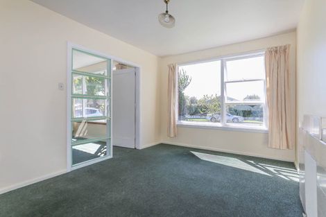 Photo of property in 8 Lochee Road, Upper Riccarton, Christchurch, 8041