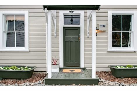 Photo of property in 85 Milton Road, Bluff Hill, Napier, 4110