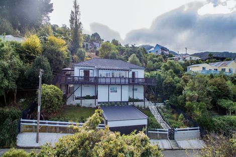 Photo of property in 6 Dudley Road, Lyttelton, 8082