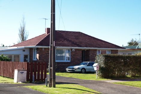 Photo of property in 1a John Street, Mangere East, Auckland, 2024