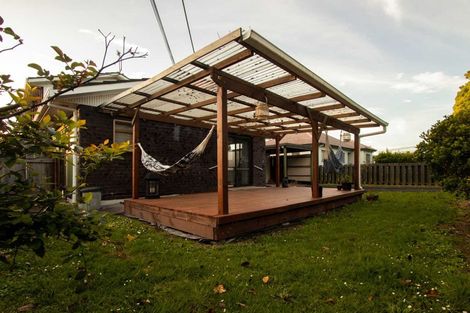 Photo of property in 1/8 Koromiko Street, New Lynn, Auckland, 0600