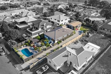 Photo of property in 26 Riverton Road, Mount Maunganui, 3116