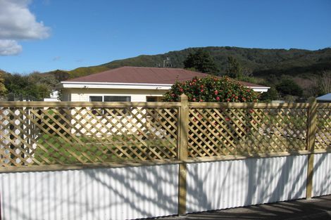 Photo of property in 21 Burden Avenue, Wainuiomata, Lower Hutt, 5014