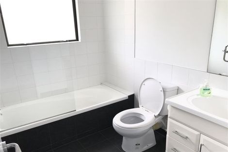 Photo of property in 953 East Coast Road, Torbay, Auckland, 0630