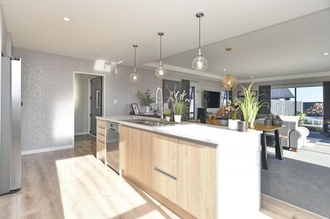 Photo of property in 5 Clarendon Place, Rangiora, 7400