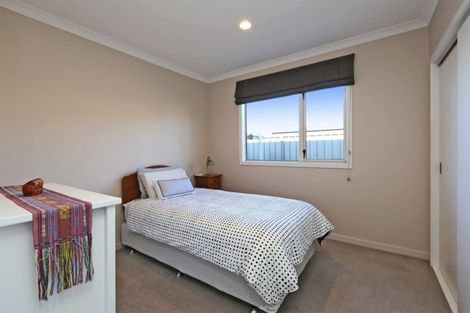 Photo of property in 10 Waimea Way, Poraiti, Napier, 4112