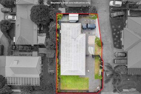 Photo of property in 70 Manuroa Road, Takanini, 2112