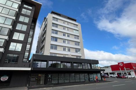 Photo of property in 702/32 Kent Terrace, Mount Victoria, Wellington, 6011
