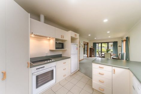 Photo of property in 4 Jensen Street, Hokowhitu, Palmerston North, 4410