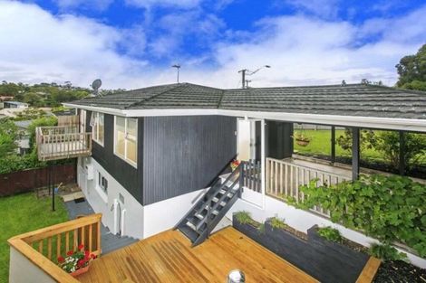 Photo of property in 1/6 Ellice Road, Totara Vale, Auckland, 0629