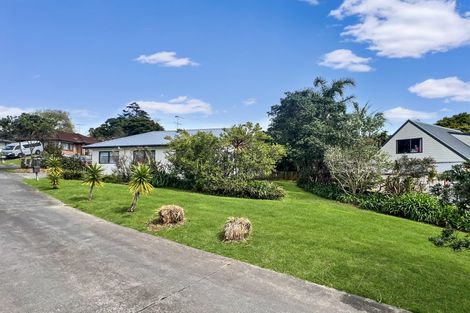 Photo of property in 19 Lowburn Place, Clover Park, Auckland, 2019