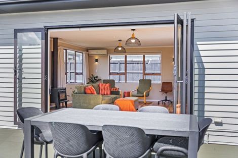 Photo of property in 3 Huia Road, Raumati Beach, Paraparaumu, 5032