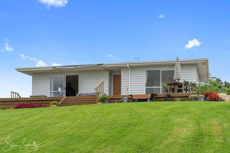 Photo of property in 429 Heatley Road, Whakapirau, Maungaturoto, 0583