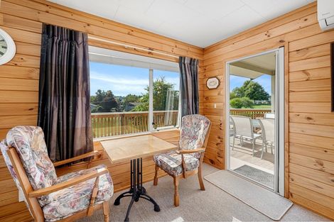 Photo of property in 26 Angela Place, Kinloch, Taupo, 3377