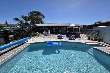 Photo of property in 36 Manaia Road, Tairua, 3508