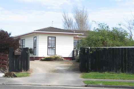 Photo of property in 16 Sheffield Place, Springvale, Whanganui, 4501