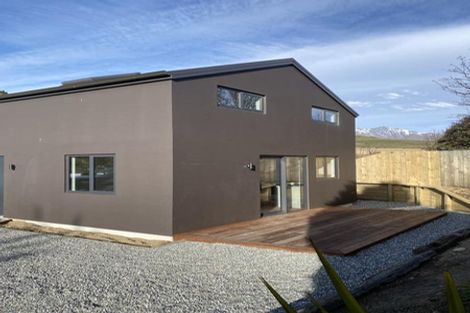 Photo of property in 77 Oregon Drive, Kelvin Heights, Queenstown, 9300