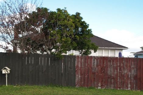 Photo of property in 9 Andrew Road, Howick, Auckland, 2010