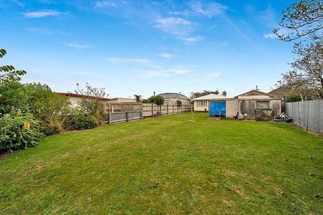 Photo of property in 16 Grey Street, Hawera, 4610
