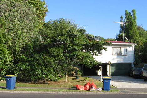 Photo of property in 60 Oaktree Avenue, Browns Bay, Auckland, 0630