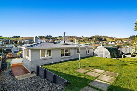 Photo of property in 5 Elwyn Crescent, Green Island, Dunedin, 9018