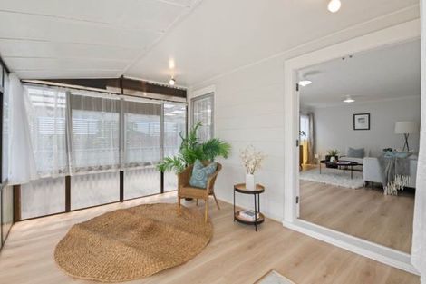 Photo of property in 29 Sandrine Avenue, Clover Park, Auckland, 2019