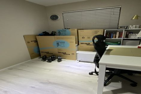 Photo of property in 1/7 Alston Avenue, Kelston, Auckland, 0602