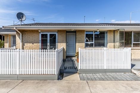 Photo of property in 2/10 Peer Street, Upper Riccarton, Christchurch, 8041