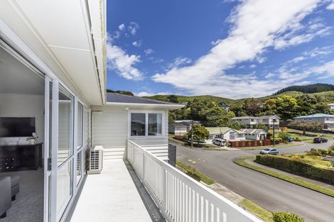 Photo of property in 19 Pembroke Street, Tawa, Wellington, 5028