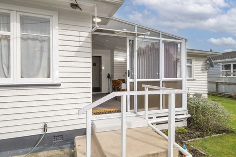 Photo of property in 9 Duke Street, Levin, 5510