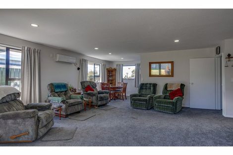 Photo of property in 6 Ellesmere Place, Oceanview, Timaru, 7910