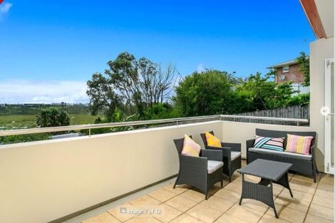 Photo of property in 1/48a Exmouth Road, Northcote, Auckland, 0627