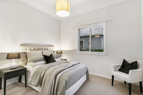 Photo of property in 74 Gribblehirst Road, Sandringham, Auckland, 1025