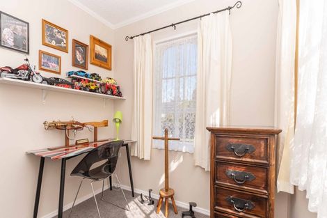 Photo of property in 52 Oriel Avenue, Tawa, Wellington, 5028